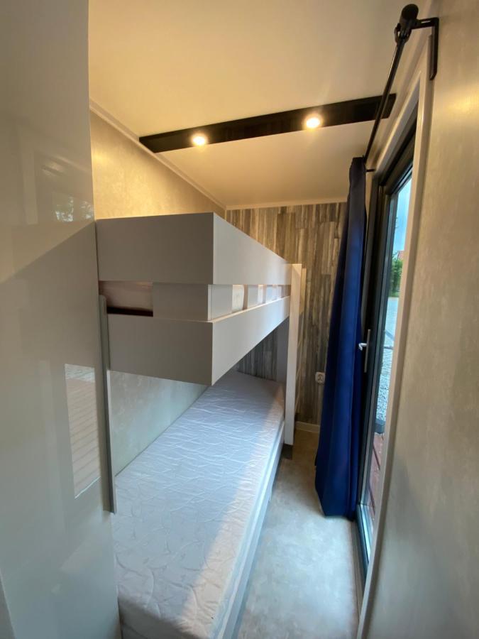 Domy Nad Morzem - Chata Pirata- Tiny House Dziwnów Esterno foto