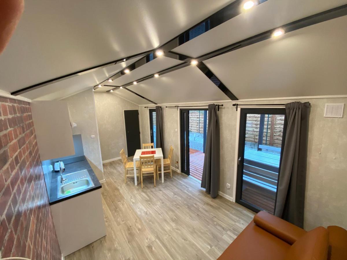 Domy Nad Morzem - Chata Pirata- Tiny House Dziwnów Esterno foto