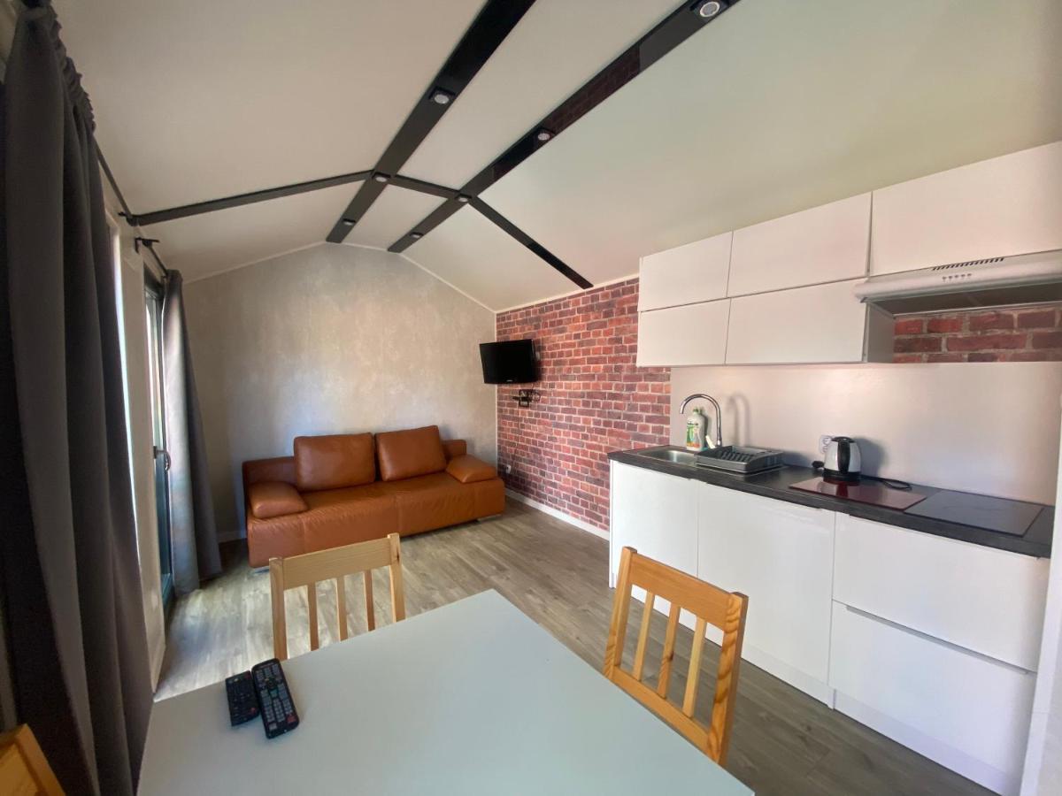 Domy Nad Morzem - Chata Pirata- Tiny House Dziwnów Esterno foto